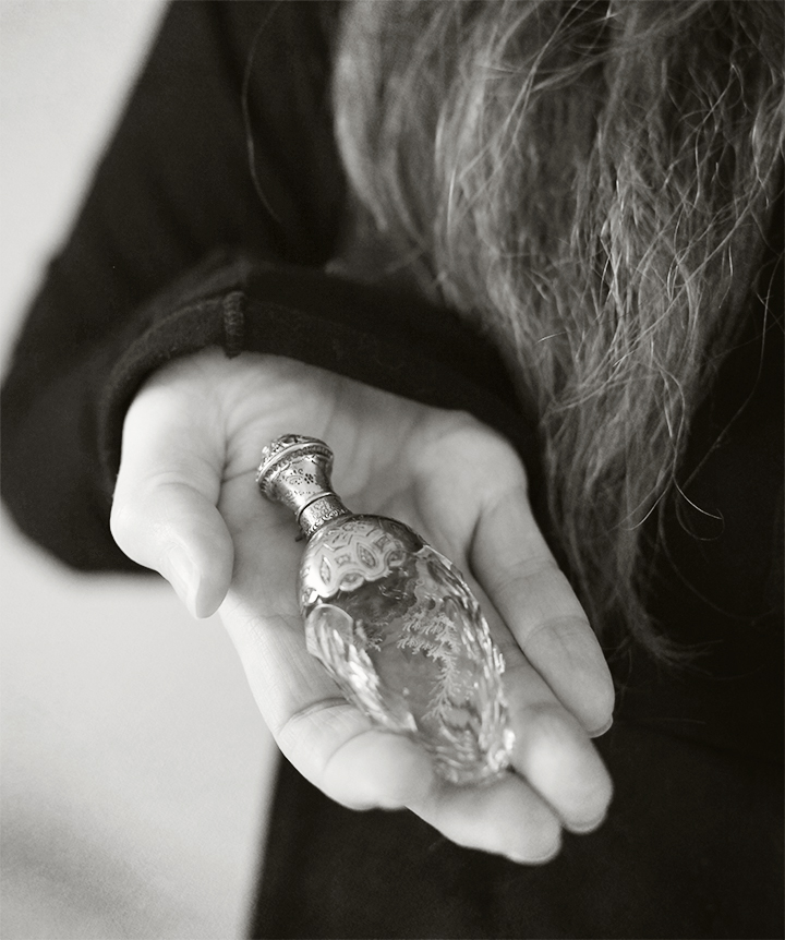 perfume_bottle_3